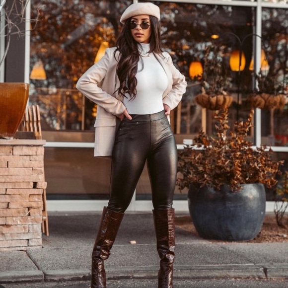 SPANX Pants - Spanx Leather-Like Ankle Skinny Pant
